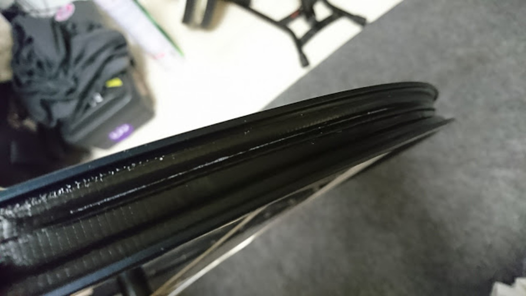 ダクトテープでチューブレス化：続