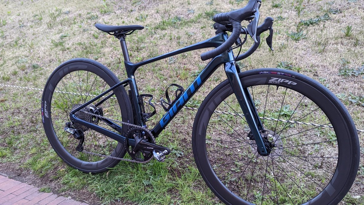 GIANT REVOLT ADVANCED2(2022)レビュー 高速走行からバイクパッキング 