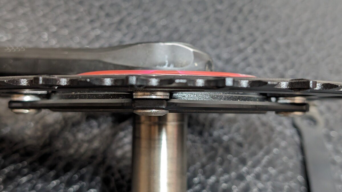 ROTOR 3Dではチェーンリングボルトにスペーサーを入れて運用中