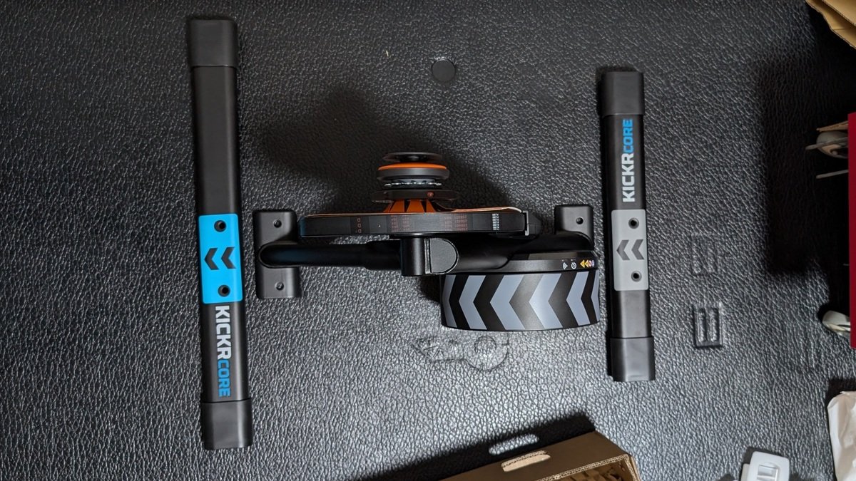 前作は向きを間違える人が多発したらしく、改善されている