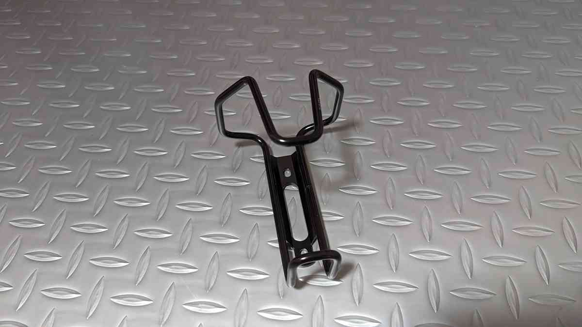 DAVOS グラベルケージと R250 ロングツールケースで積載力UP