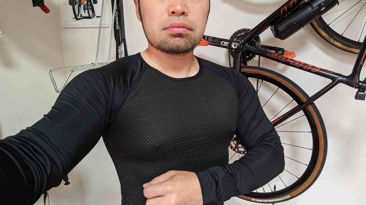 ファーストレイヤーとアームカバーを1着で おたふく手袋 BODY TOUGHNESS JW-715