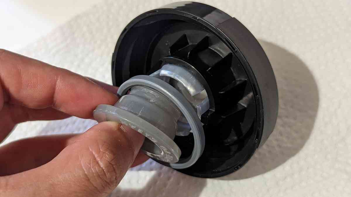 Camelbak Podiumのキャップを分解清掃してみた