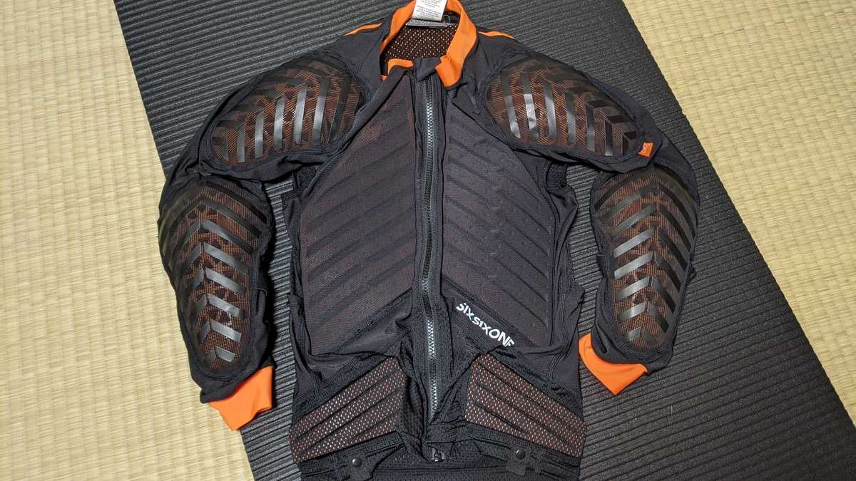 MTBでDHコースを楽しむ時のプロテクター