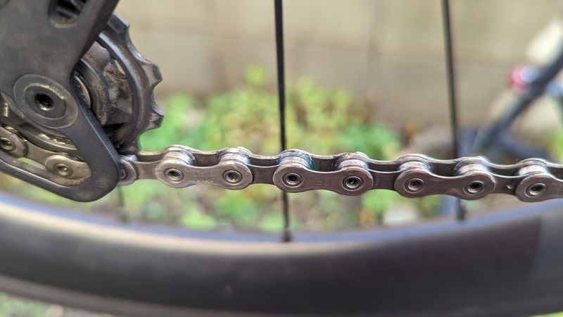 特徴的な緑のオイル