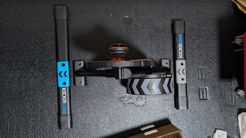 前作は向きを間違える人が多発したらしく、改善されている